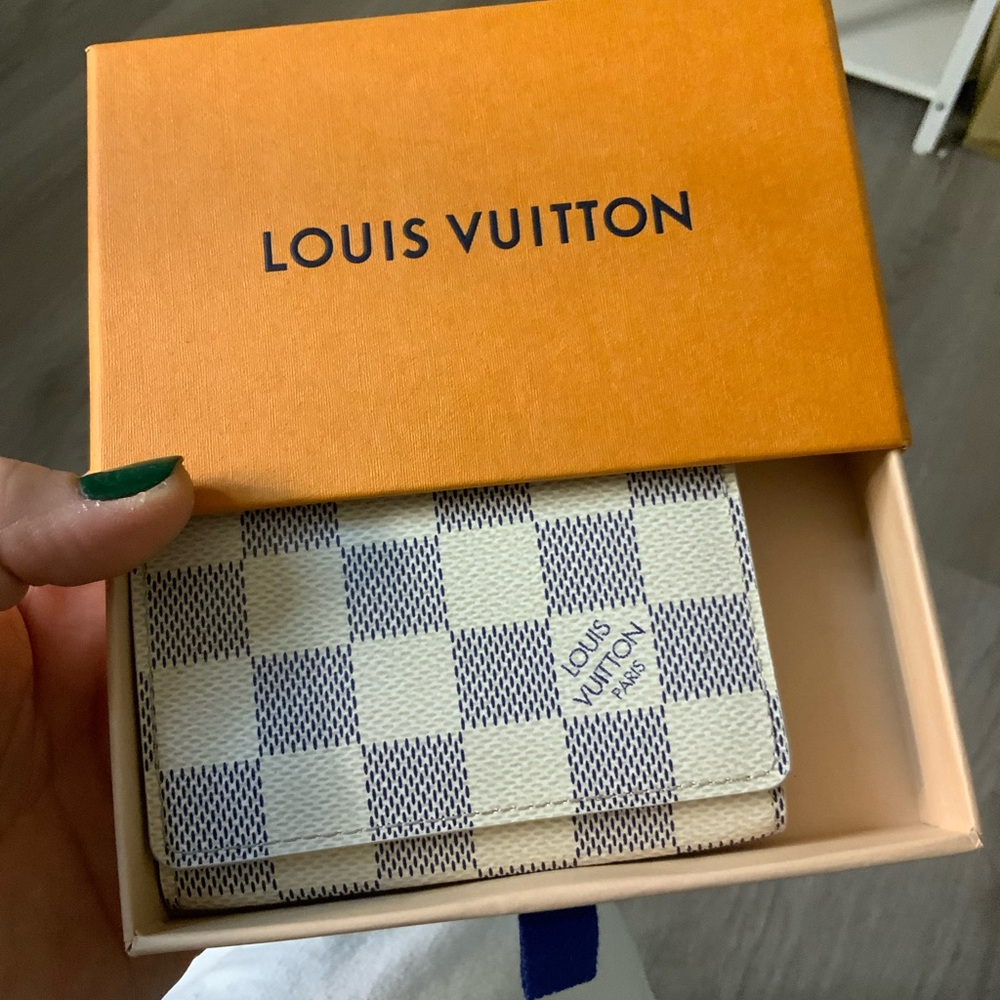 SOLD 🚨‼️LV Azur Card Case